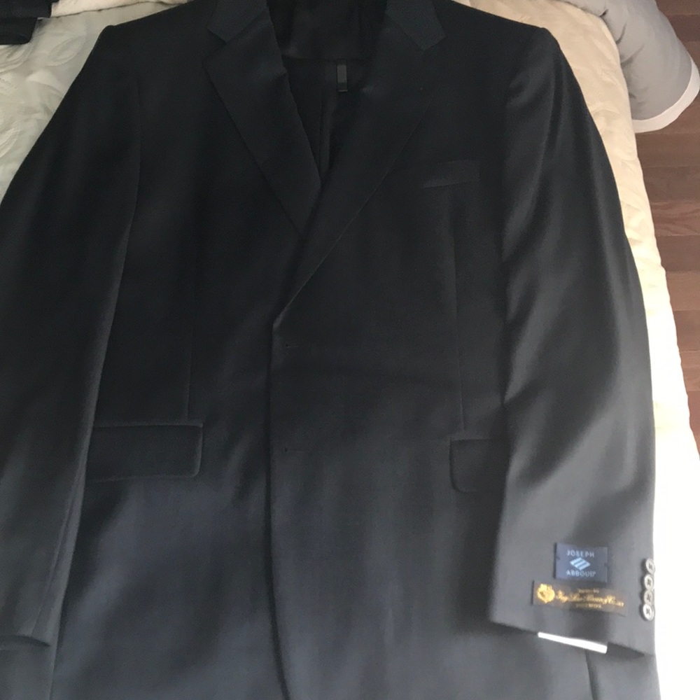 Mens Joseph Abboud Navy Suit
